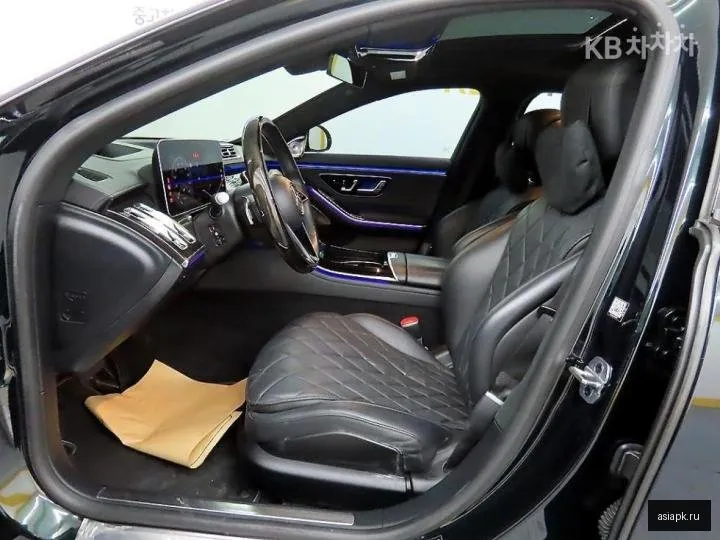 Mercedes-Benz S-Class 5