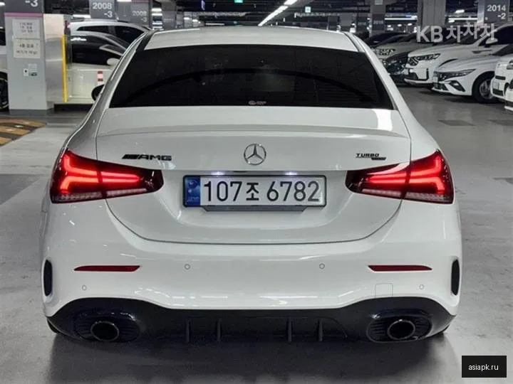 Mercedes-Benz A-Class 4