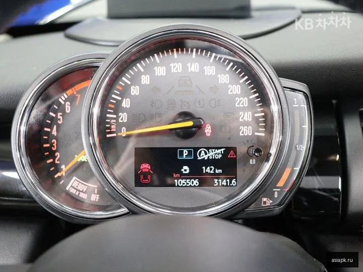 MINI Hatch 5