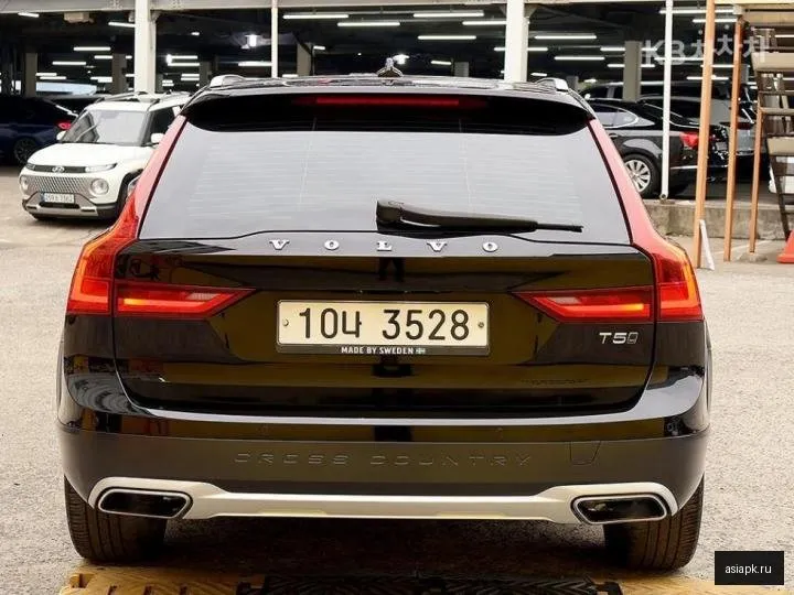 Volvo V90 3