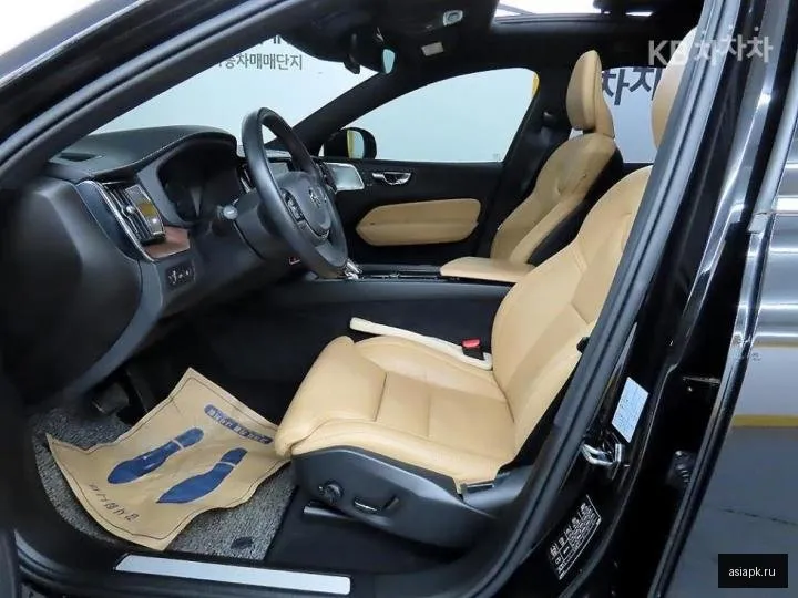 Volvo XC60 5