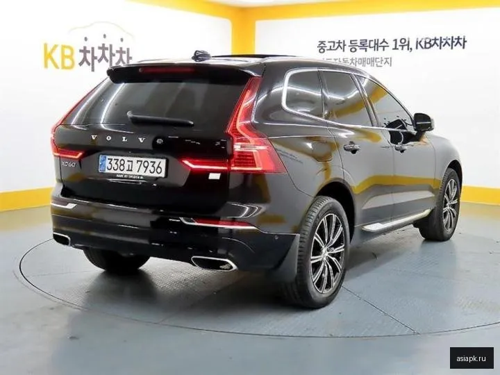 Volvo XC60 4