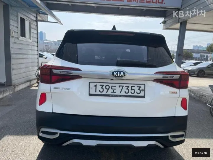 Kia Seltos 4