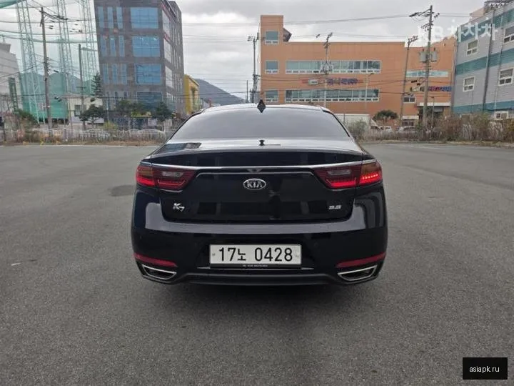 Kia K7 4