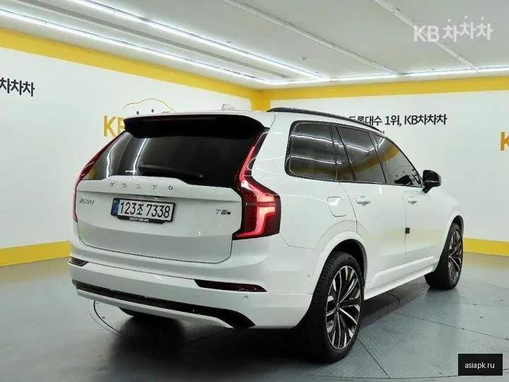 Volvo XC90 4