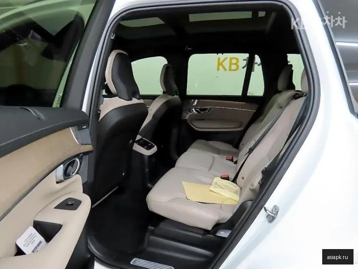 Volvo XC90 6
