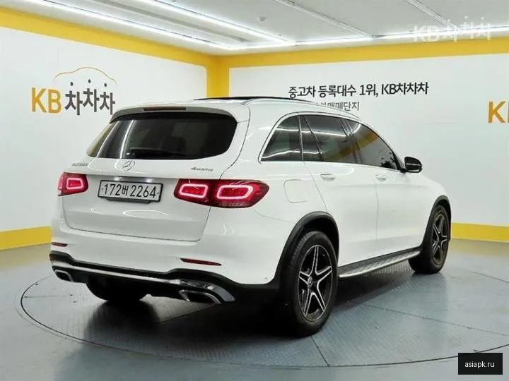 Mercedes-Benz GLC-Class 4
