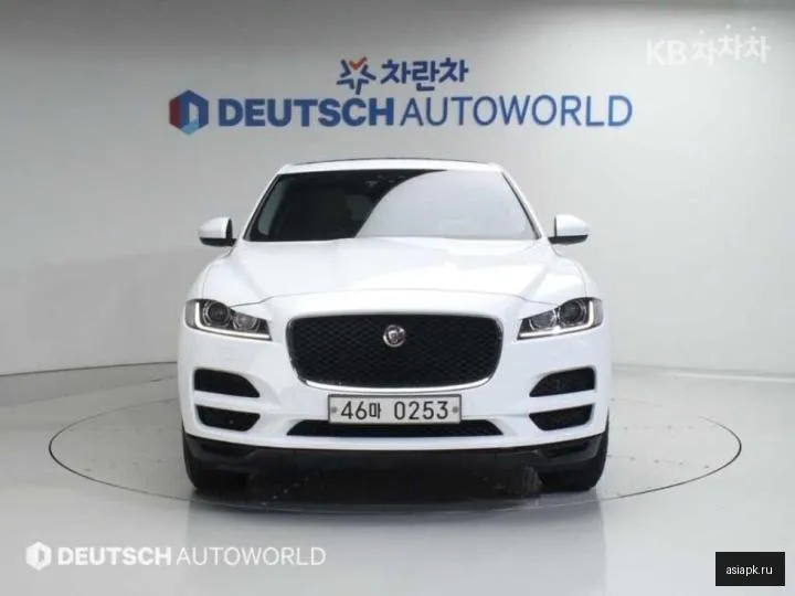 Jaguar F-Pace 3