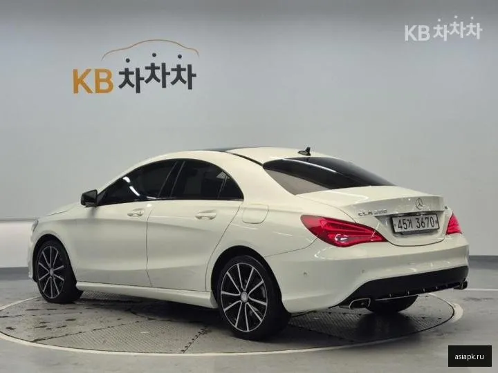 Mercedes-Benz CLA-Class 2