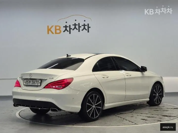 Mercedes-Benz CLA-Class 3