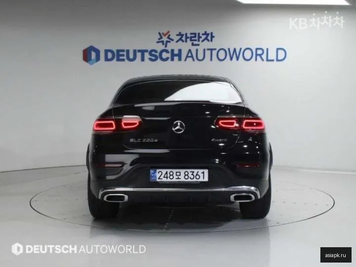 Mercedes-Benz GLC-Class 4