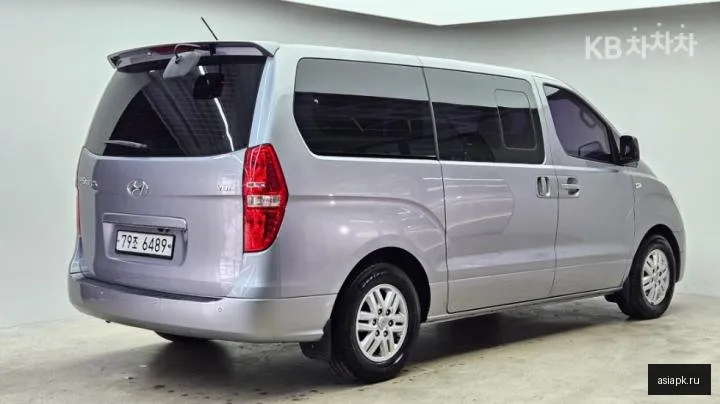 Hyundai Starex 2