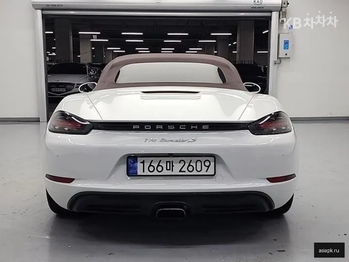 Porsche Boxster 3