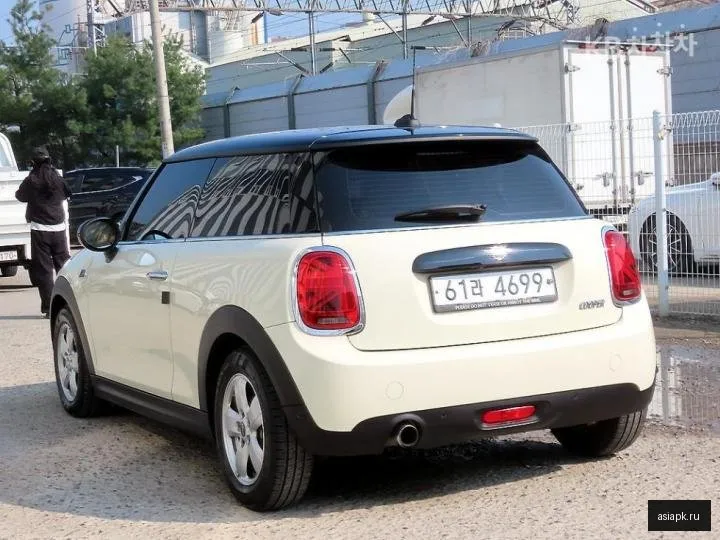 MINI Hatch 3