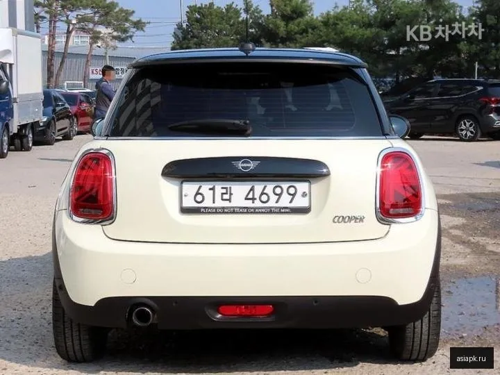 MINI Hatch 4