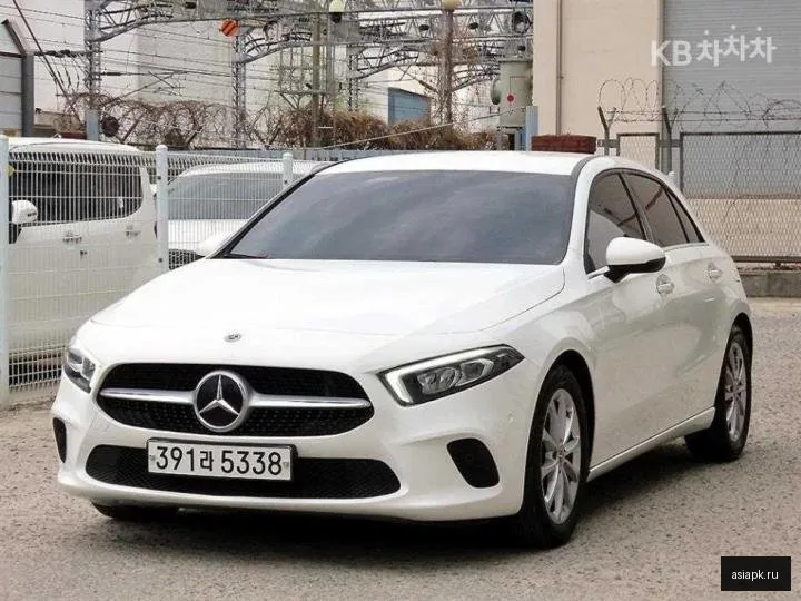 Mercedes-Benz A-Class 2