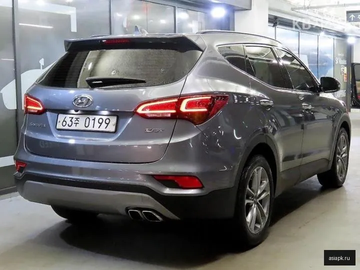 Hyundai Santa Fe 4