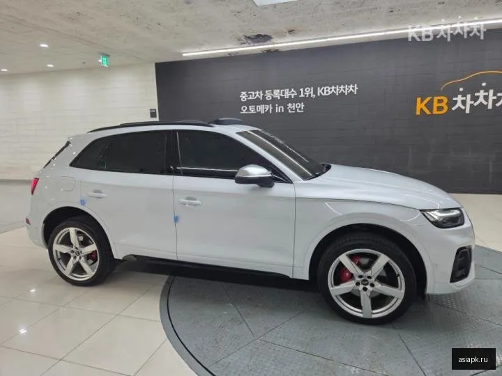 Audi SQ5 2