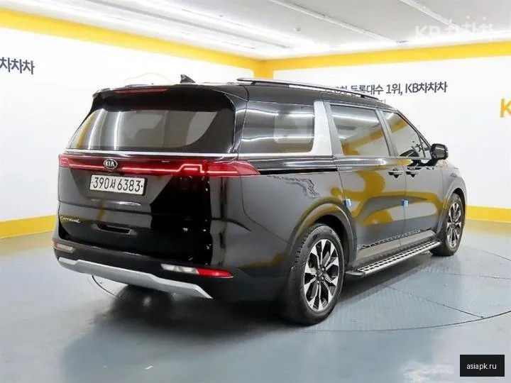 Kia Carnival 4