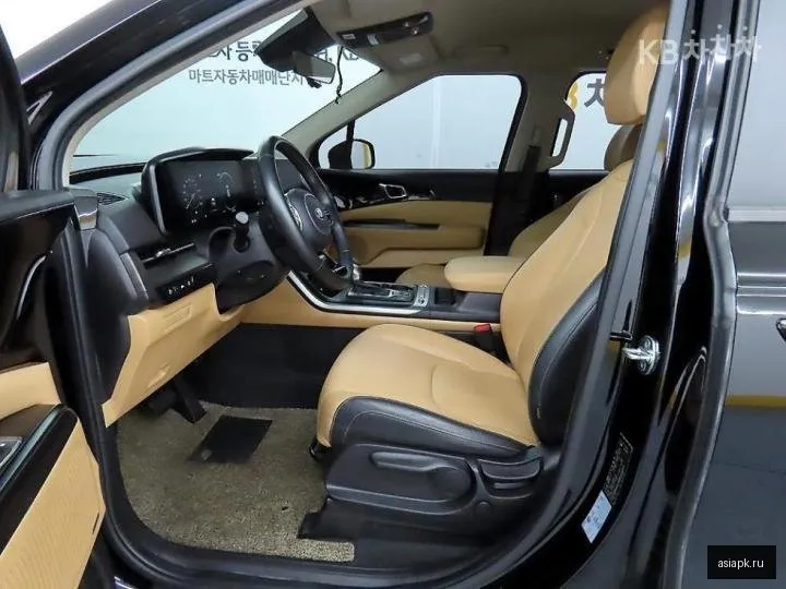 Kia Carnival 5