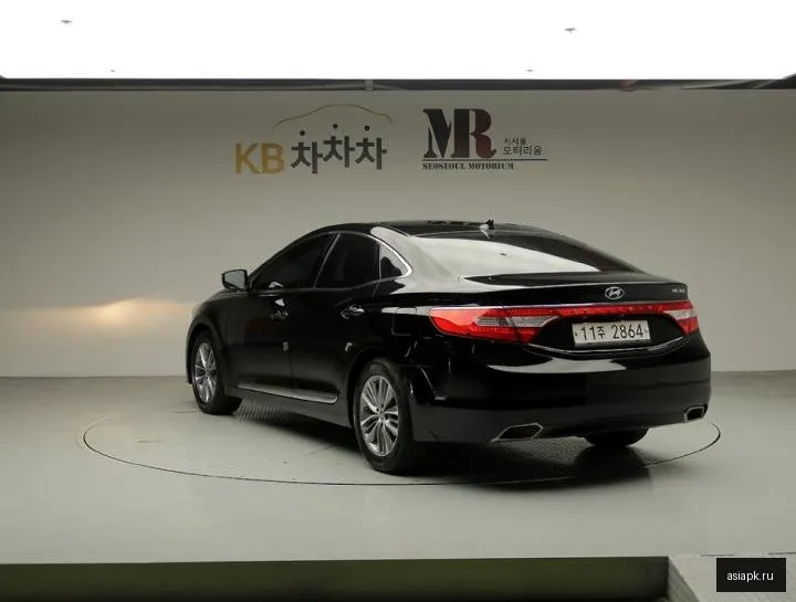 Hyundai Grandeur 4