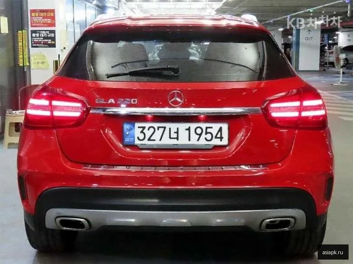 Mercedes-Benz GLA-Class 5