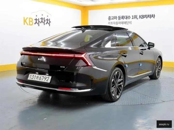 Kia K8 4