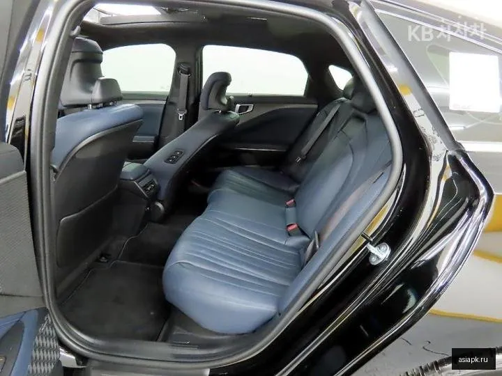 Kia K8 6