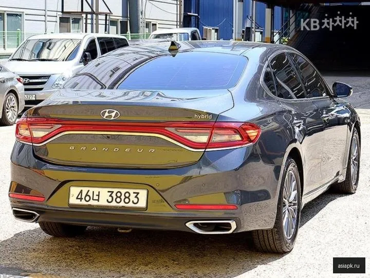 Hyundai Grandeur 4