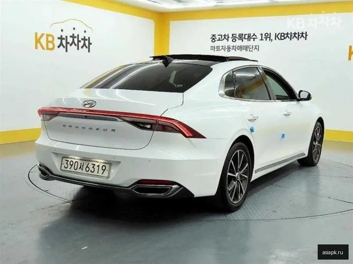 Hyundai Grandeur 4