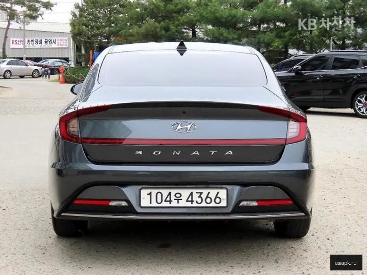 Hyundai Sonata 4