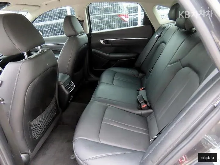 Hyundai Sonata 6