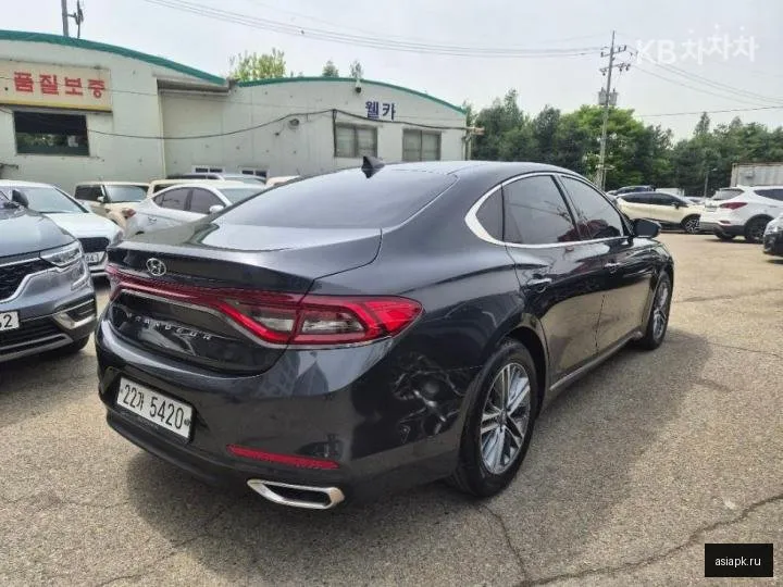 Hyundai Grandeur 5