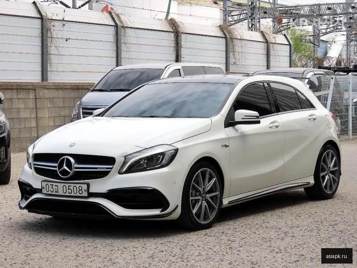 Mercedes-Benz A-Class 2