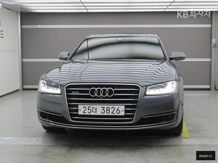 Audi A8 2