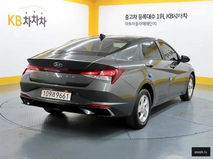 Hyundai Avante 4