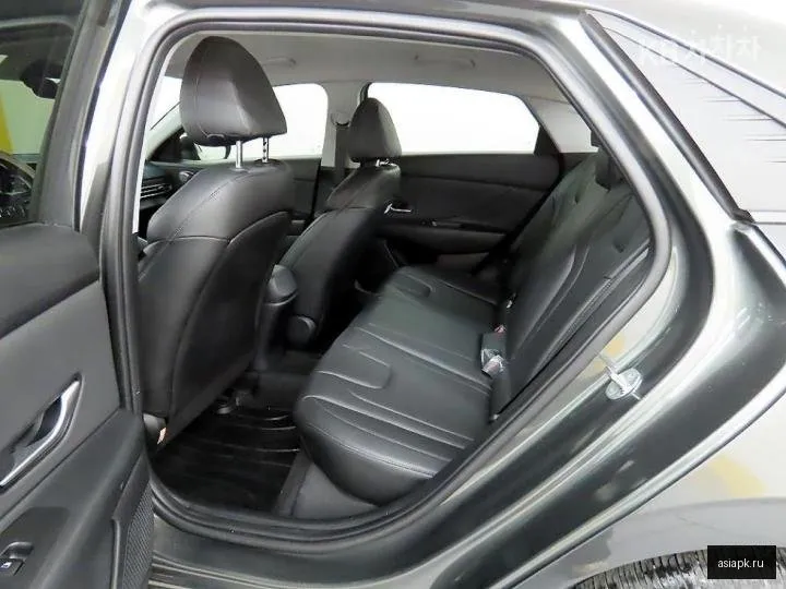 Hyundai Avante 6