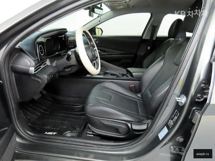 Hyundai Avante 5