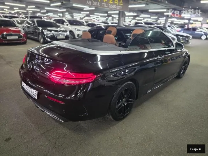 Mercedes-Benz C-Class 3