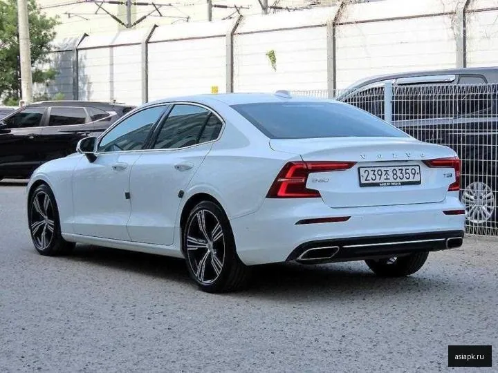 Volvo S60 3