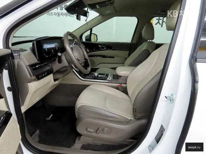 Kia Carnival 5