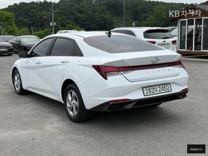 Hyundai Avante 5