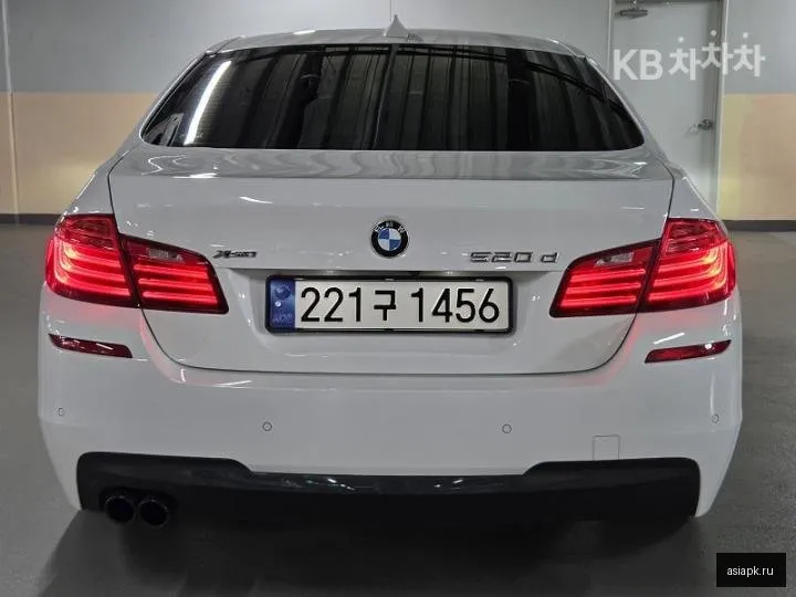 BMW 5-Series 2