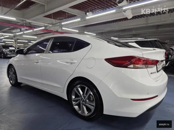Hyundai Avante 6