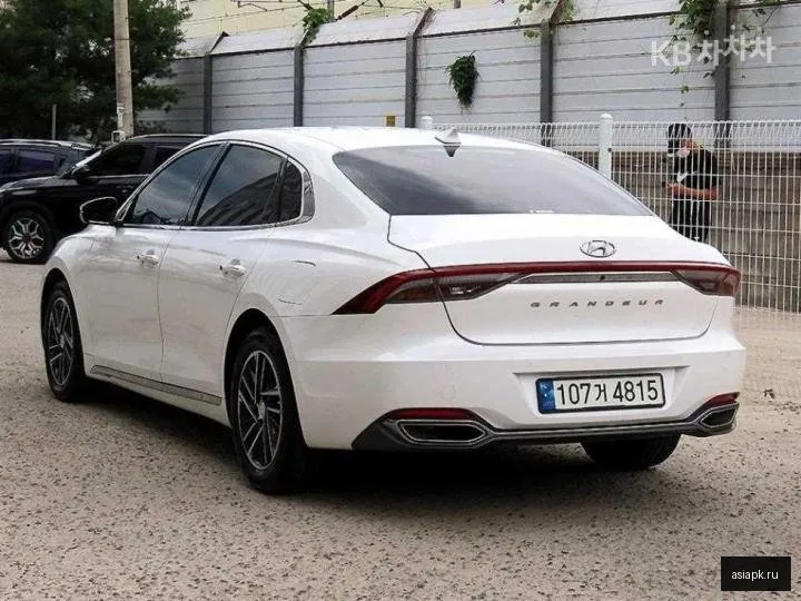 Hyundai Grandeur 3