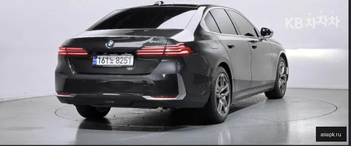 BMW 5-Series 3
