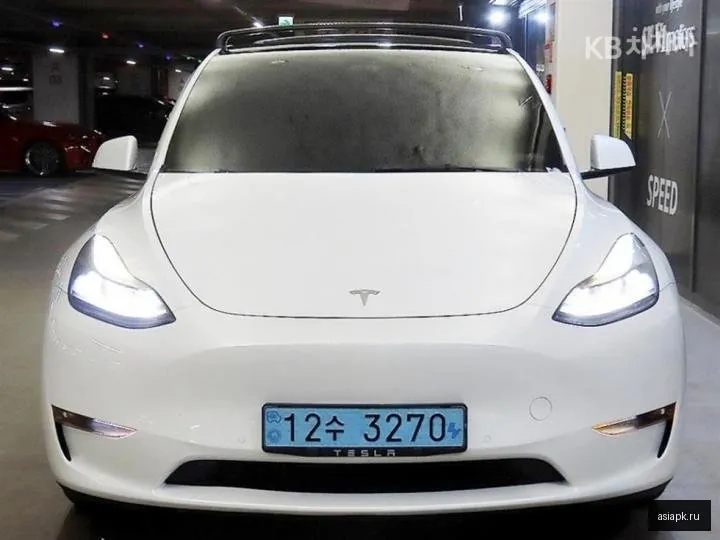 tesla Model Y 2