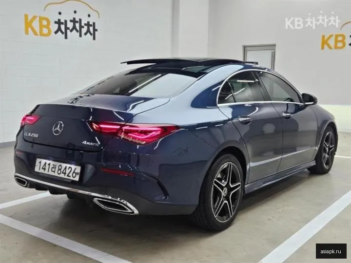 Mercedes-Benz CLA-Class 4