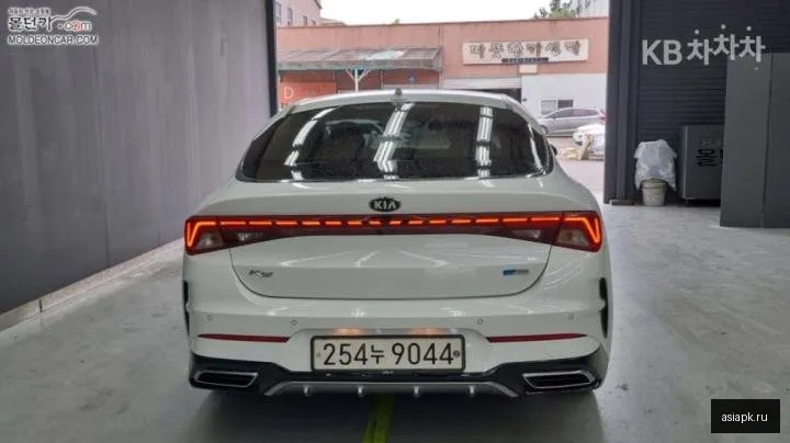 Kia K5 4