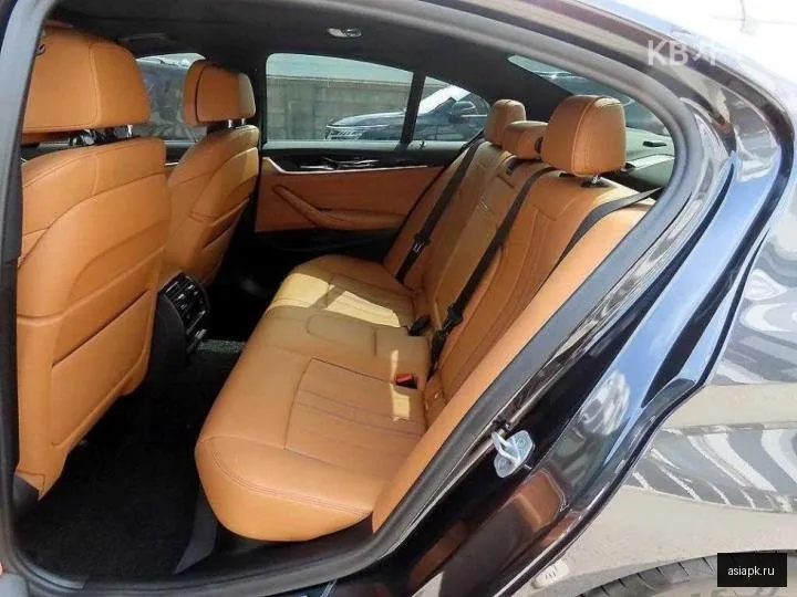 BMW 5-Series 6